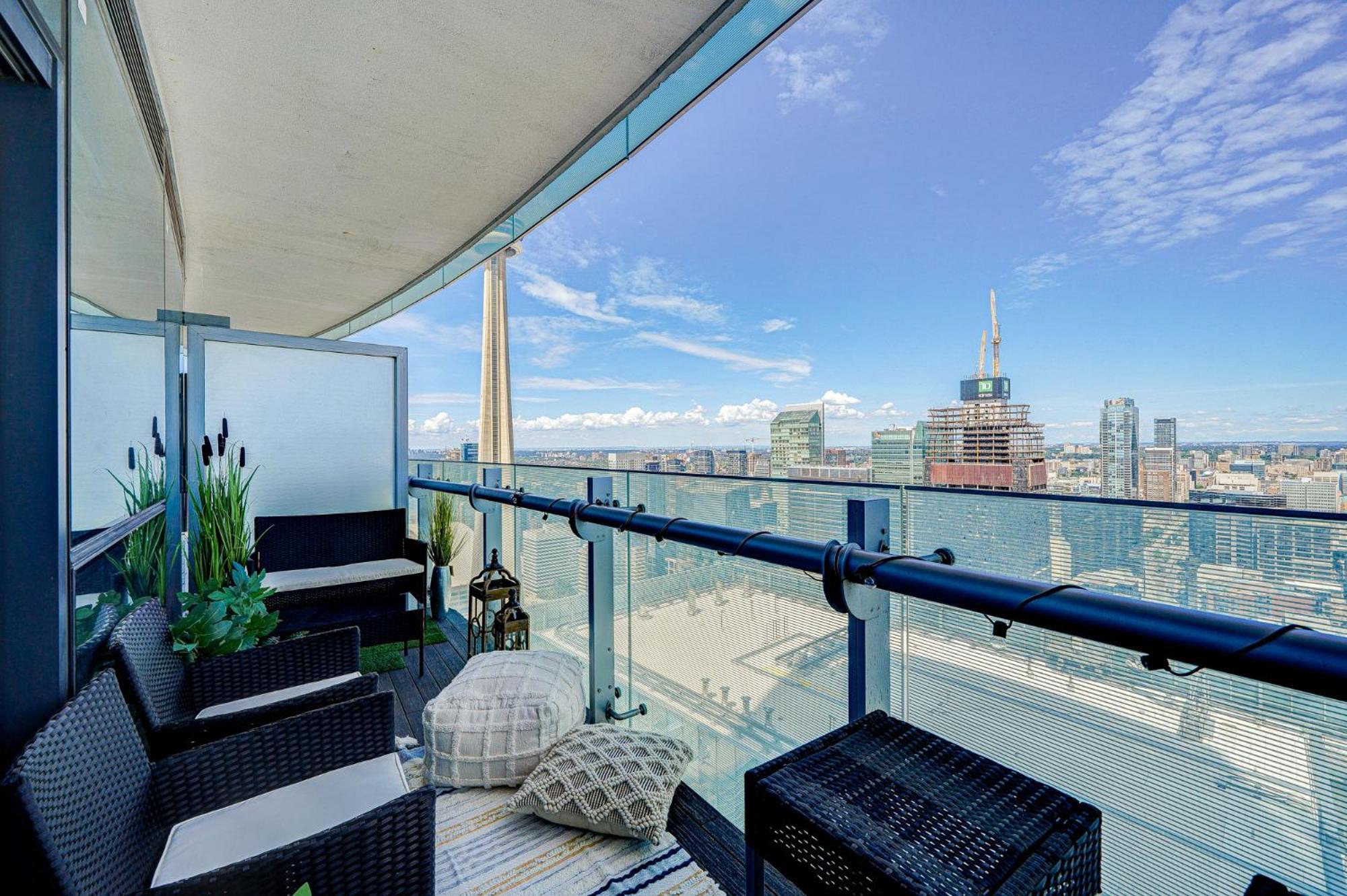 Skytree - Modern Rusty Condo Close To Union Station In Heart Of Downtown 토론토 외부 사진